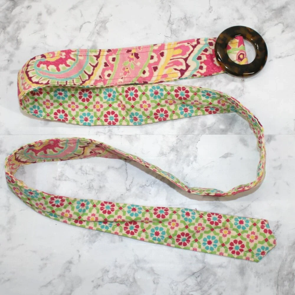 VERA BRADLEY Belt Floral Reversible Paisley Pink Colorful Fabric Retro Statement